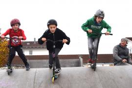 Über einen langen Zeitraum konnten die Jugendlichen in Gilching und aus der Region auch in Zeiten von Corona  ungetrübt ihre sportlichen Ambitionen an der Skater-Anlage zwischen S-Bahn und der Gilchinger Glatze ausleben.