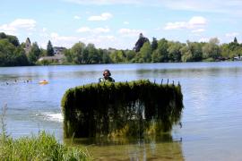 Der Weßlinger See ist für zahlreiche Ausflügler und erst recht für die Weßlinger Bürger ein beliebtes Naherholungsgebiet. Ein schöner Rundweg lädt zum Spaziergang rund um den See ein, Bänke mit Blick auf den See werden zum Verweilen genutzt und auf den Liegewiesen versammeln sich die Sonnenanbeter. 