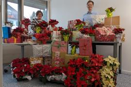 Weihnachtswünsche bedürftiger Menschen erfüllen, so still und unerkannt, wie es auch das Christkind tun würde, das ist in Gröbenzell in Rekordzeit gelungen