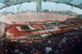 Das Museum Fürstenfeldbruck widmet vom 29. Juli bis 23. Oktober 2022 den Olympischen Sommerspielen 1972 in München (Foto: Eröffnungsfeier im Olympiastadion) eine Sonderausstellung.