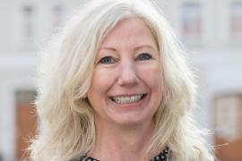 – In der Stadtratssitzung vom 25. Januar wurde die 59-jährige Ulrike Quinten als neues Stadtratsmitglied der Brucker Bürgervereinigung (BBV) vereidigt.
