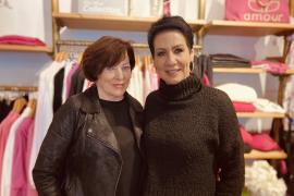 Vor fünf Jahren übernahm Sabine Eser die bereits bestehende Boutique im Herzen von Fürstenfeldbruck und mit viel Herz und Engagement etablierte die Modekennerin „Mode & More“ zu einer der führenden Adressen für Mode im Landkreis. 