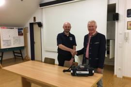 Feuerwehr-Kommandant Jörg Sändig (links) und Erster Bürgermeister der Gemeinde Hattenhofen Franz Robeller (rechts).