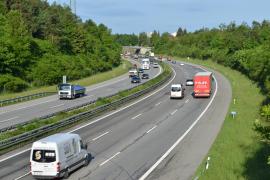 - Im Zuge der laufenden Baumaßnahme müssen die gesamte Autobahnanschlussstelle Germering-Süd (A 96) und die Staatsstraße St 2544 zwischen 4. und 8. September für den Verkehr vollgesperrt werden. Verkehrsteilnehmer werden gebeten die ausgeschilderten Umleitungen zu nutzen.