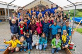  Fast sieben Jahrzehnte wird die Dr.-Max-Irlinger-Hütte in Unterammergau als Jugendbergheim des Landkreises Starnberg genutzt und stellt mit seinen alljährlich Ferienfreizeiten ein Highlight der Jugendarbeit des Landkreises Starnberg dar. Und so ist es auch jetzt wieder so weit, Kindergruppen genießen das ungezwungene und abenteuerliche Hüttenleben.