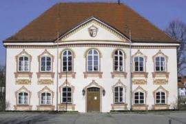 Aufgrund des Auffindens von Siebenschläfern (Nagetier) in einem der beiden Trinkwasserhochbehälter in Türkenfeld, welche im Rahmen einer routinemäßigen Ortsbesichtigung der Stadtwerke FFB entdeckt wurden, wird für die Trinkwasserversorgung Türkenfeld mit Ortsteilen Zankenhausen, Pleitmannswang, Peutenmühle, Burgholz, Klotzau, am Guggenberg, am Steingassenberg und Birkenweg-Außenbereich ein Abkochgebot vorsorglich angeordnet.