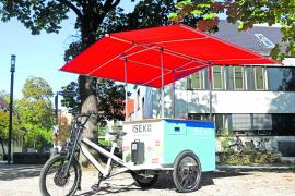 Das Bruck-Tuk geht wieder auf Reisen. Das Team aus Stadtverwaltung und Planungsbüro ISA ist am Donnerstag, den 18. April, von 18 bis 20 Uhr in Puch am Gemeinschaftshaus und am Freitag den 19. April, im Brucker Westen, von 7 bis 9 Uhr an der Bäckerei Drexler, am Mehrgenerationenhaus von 10 bis 12 Uhr, am Wochenmarkt auf dem Geschwister-Scholl Platz von 14 bis 16 Uhr und am AEZ an der Heimstättenstraße von 17 ist 19 Uhr. 