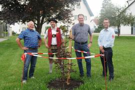 Der Krieger- und Soldatenverein Schöngeising/Holzhausen, die Freiwillige Feuerwehr Schöngeising und die Blasmusik Schöngeising waren am 09. Juni 2024 zu Gast bei der 125-Jahrfeier der Freiwilligen Feuerwehr in unserem Nachbarort Holzhausen.