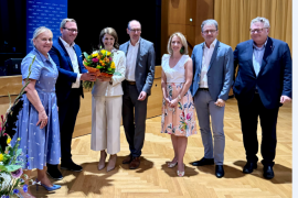 Die CSU-Delegierten im Bundeswahlkreis Dachau und Fürstenfeldbruck haben die Bundestagsabgeordnete Katrin Staffler heute erneut als Direktkandidatin für die Bundestagswahl im September 2025 nominiert. In der Versammlung wurde sie mit 97,8 Prozent der Stimmen ohne Gegenkandidaten gewählt. Dazu erklärte Katrin Staffler: „Mit dem heutigen Abend fällt der Startschuss für die Bundestagswahl im kommenden Jahr. Als CSU stellen wir die Weichen für den politischen Wechsel, den unser Land so dringend braucht."