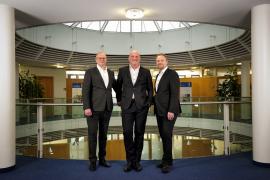 Die Volksbank Raiffeisenbank Fürstenfeldbruck eG blickt auf ein erfolgreiches erstes Halbjahr 2024 zurück. Mit einer soliden Geschäftsentwicklung und kontinuierlichem Wachstum hat das Brucker Geldinstitut erstmals die Marke von 5 Milliarden Euro im Kundenvolumen überschritten. 