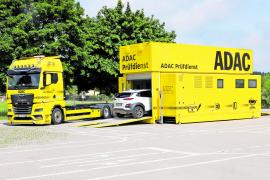 Auf Nummer sicher unterwegs: Egal, ob ADAC Mitglied oder nicht – der Mobile Prüfdienst des ADAC Südbayern bietet allen Autofahrern die Möglichkeit, wichtige Funktionen ihres Fahrzeugs kostenlos untersuchen zu lassen.