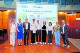 Die Rudolf-Steiner-Schule Gröbenzell ist Preisträgerin des diesjährigen Klima- und Umweltpreises der Bürgerstiftung des Landkreises Fürstenfeldbruck. Den Preis erhält die Schule für eine Totholzhecke, die Gartenbaulehrer Jakob Schmitt mit Schülern der 8. Klasse angelegt hat. 