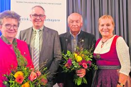 Die Bezirksmedaille Oberbayern wird jährlich an Personen verliehen, die sich durch außergewöhnliche Verdienste um die Gemeinschaft hervorgetan haben. In diesem Jahr wurden wieder zwei Personen aus dem Landkreis Fürstenfeldbruck ausgezeichnet. Bei der feierlichen Zeremonie im Tagungszentrum Kloster Seeon wurde ihr außerordentliches Engagement hervorgehoben. 