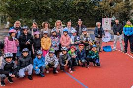 Im Rahmen der Europäischen Mobilitätswoche und passend zum Start der Verkehrserziehung wurde ein neuer Verkehrsübungsplatz an der Grundschule Süd eröffnet. Der Platz, der über 1.000 Quadratmeter umfasst, steht rund 300 Grundschülern der Grundschule Süd, der Laurenzer Grundschule in Puchheim-Ort sowie der Grundschule am Gernerplatz zur Verfügung.