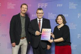 Der FilmFernsehFonds BAYERN (FFF) hat 79 Kinos in Bayern für ihre herausragenden Filmprogramme ausgezeichnet. Die Spitzenprämie ging in diesem Jahr an das Regina Filmtheater in Regensburg. Zu den prämierten Häusern gehört auch das Lichtspielhaus Fürstenfeldbruck – und das bereits mehrfach, für sein besonderes und vielfältiges Filmprogramm.