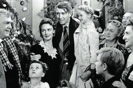 Mit gleich drei Filmbeiträgen will man im Lichtspielhaus, Maisacher Straße 7, Kino-Freunden oder Unentschlossenen, was die Gestaltung der Feiertage betrifft, zu Weihnachten etwas ganz Besonderes bieten. 