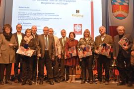 Der diesjährige Neujahrsempfang der Stadt Fürstenfeldbruck fand nicht im großen, sondern im kleinen Saal des Veranstaltungsforums statt, denn „Zusammenrücken ist ohnehin das Gebot der Stunde“, konstatierte Oberbürgermeister Christian Götz (BBV). 