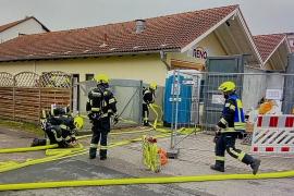 Die Tage sind gezählt, die Abrissbirne steht bereits in den Startlöchern. Im Mai soll das ehemalige „Kaufhaus Herz“, Nachfolger war das Schuhhaus RENO, abgerissen werden. Eigentümer ist Manfred Herz, der trotz intensiver Suche keinen Nachfolger für das in Insolvenz gegangene Schuhhaus gefunden hat. Weshalb das Gebäude an der Sonnenstraße 36/38 nun einem modernen Wohngebäude mit 18 Wohneinheiten weichen wird. 