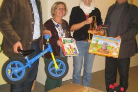Bei der Aktion „Bauwagen – Geschenkekiste“ wurde bereits viele Spielsachen für hilfsbedürftige Kinder abgegeben