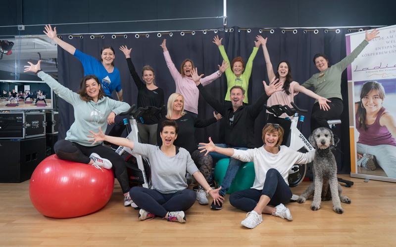Frauen im Sportraum