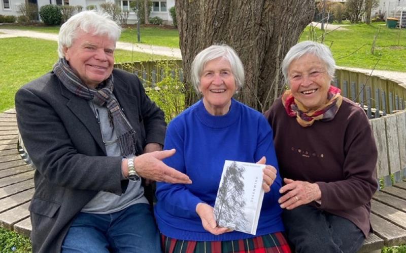 Gabriele Taubenhuber fing vor drei Jahren an, Bücher zu schreiben. Ihr neuestes und vierte Werk in Folge trägt den Titel „Gegenwind“ und wird am 18. April im „Cafè Andechs“ im Betreuten Wohnen vorgestellt.
