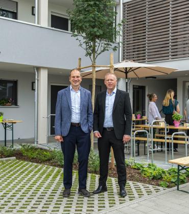 Oberbürgermeister Christian Götz mit OH-Geschäftsführer Jan Termin. 
