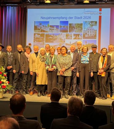 Ehrung verdienter, ehrenamtlich engagierter Brucker Bürger/Innen beim Neujahrsempfang der Stadt. Dank galt auch dem offiziellen Prinzenpaar der Stadt FFB der Heimatgilde Die Brucker e. V. (Prinzessin Larissa I. und Prinz Alexander I.) und dem Prinzenpaar der Faschingsfreunde FFB (Prinzessin Julia I. und Prinz Andreas I.). 