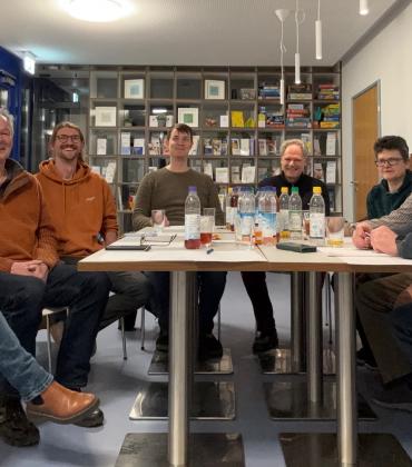 Von links: Daniela Schulte, Fritz Eckard, Daniel Mehren, Patrick Tilemann, Peter Kastenmeier, Susanne Laumer, Gerhard Santner und Michael Stöckemann.